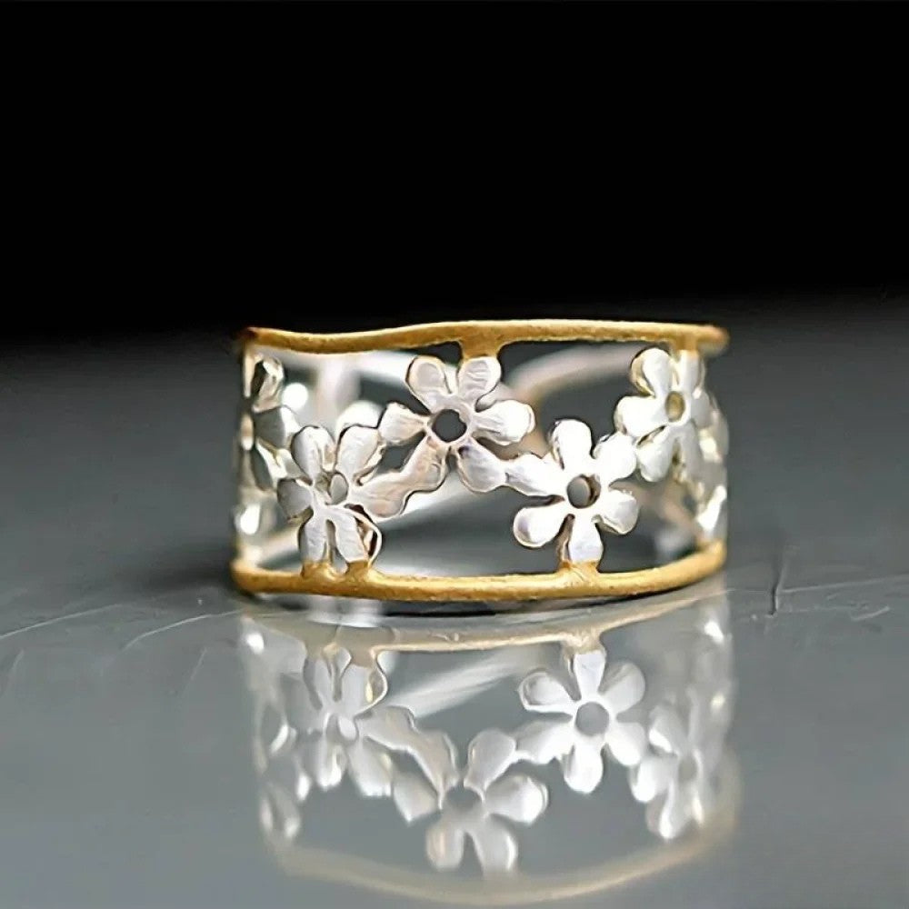 Charlie - Floral Grace Ring
