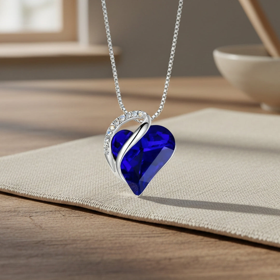 Selorie - Crystal Heart Necklace