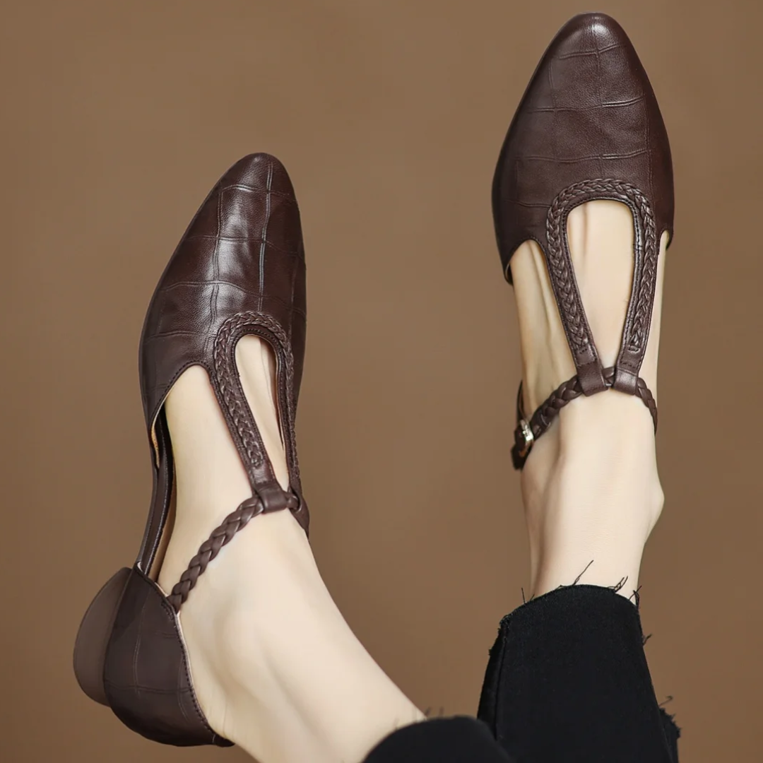 Mireille - Vintage Charm Sandals