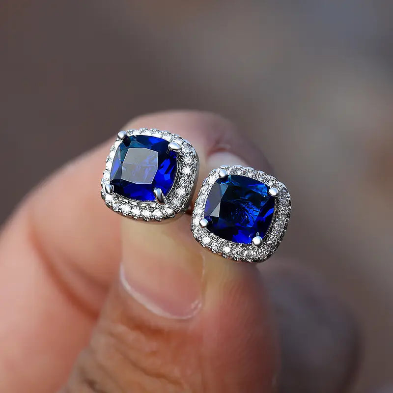 Saphir - Square Stud Earrings