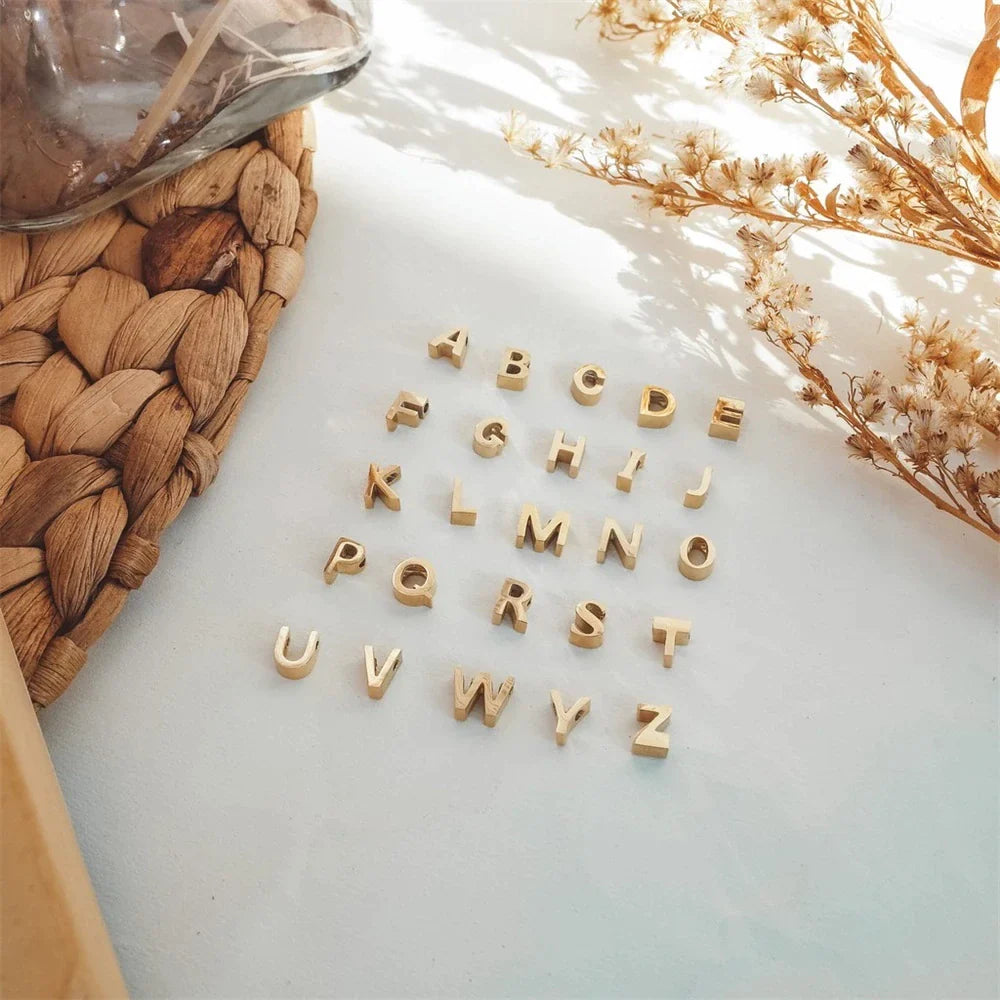 Luna - Personalized Letter Necklace