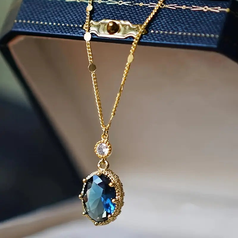 Thessia - Royal Charm Necklace