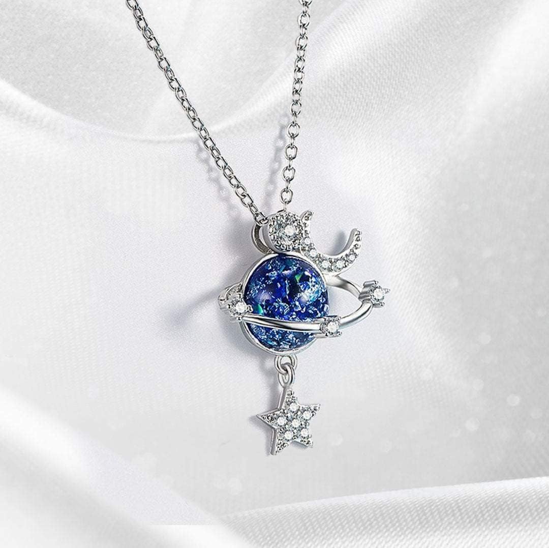 Layla - Universe Necklace