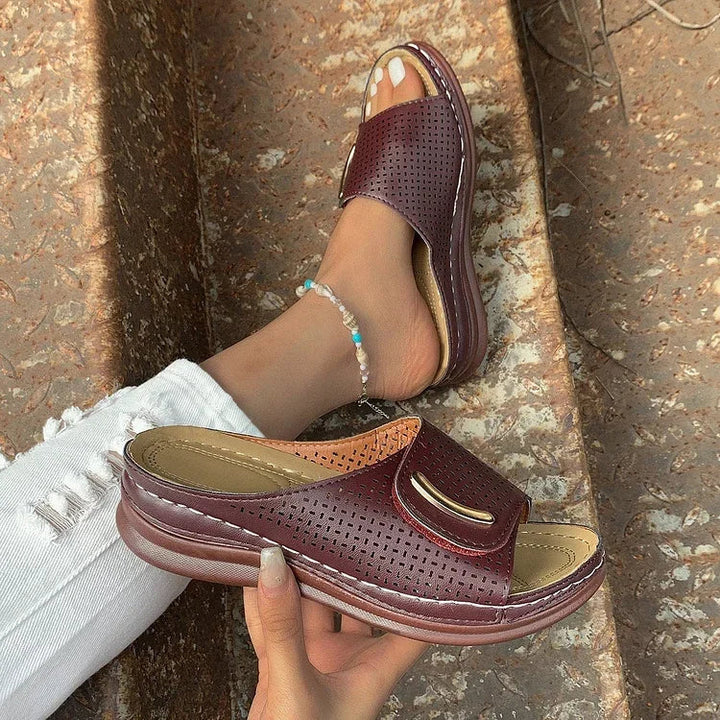 Rowenna - Classic Urban Sandals