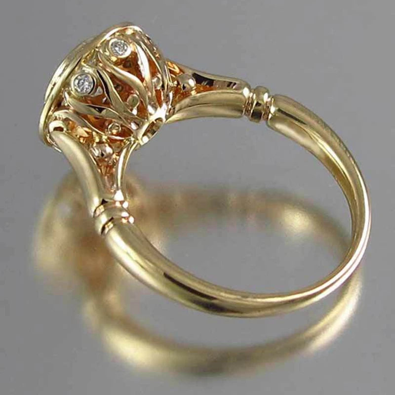 Angie - Timeless Sparkle Ring