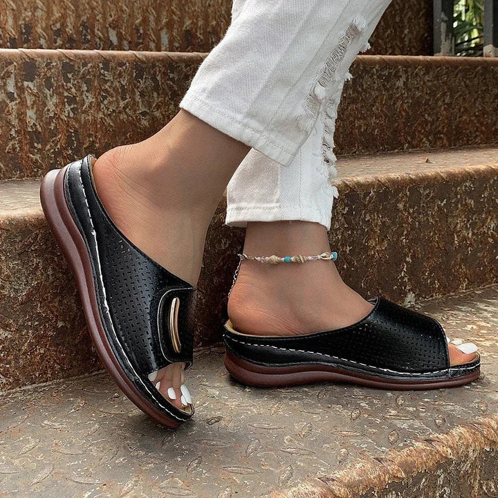 Rowenna - Classic Urban Sandals