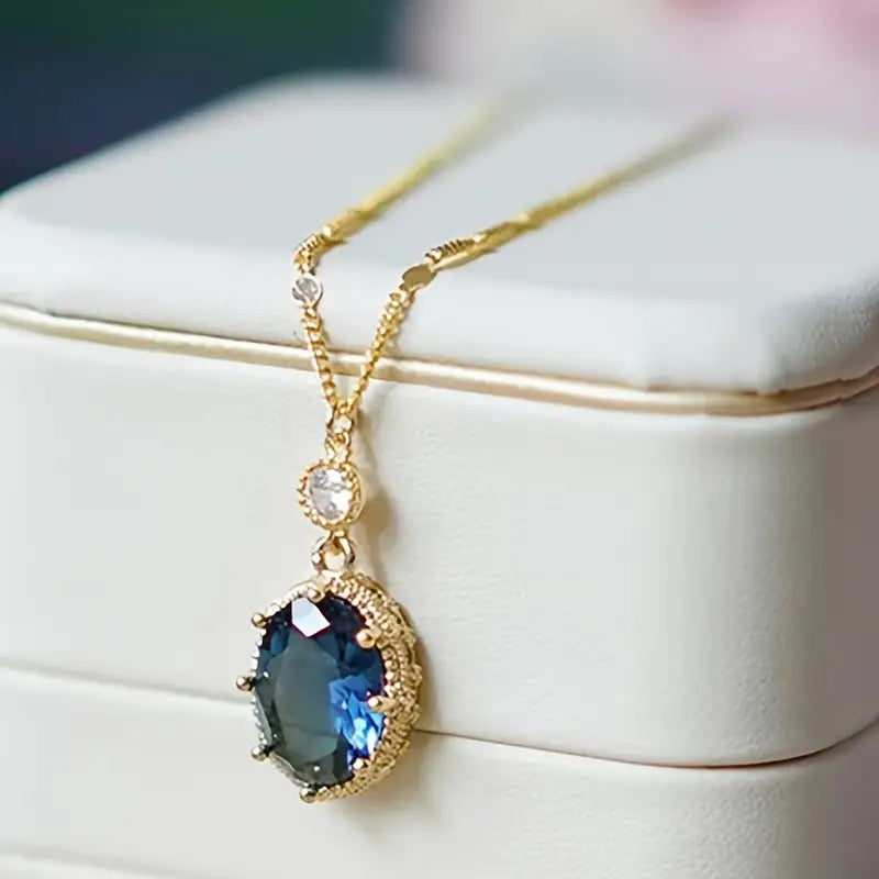 Thessia - Royal Charm Necklace