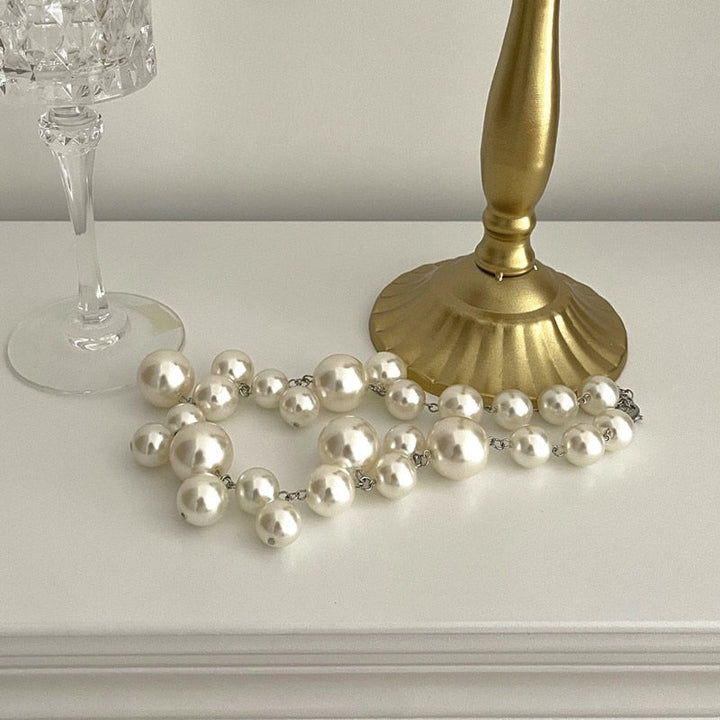 Londa - Elegant Pearl Necklace