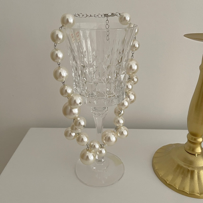 Londa - Elegant Pearl Necklace