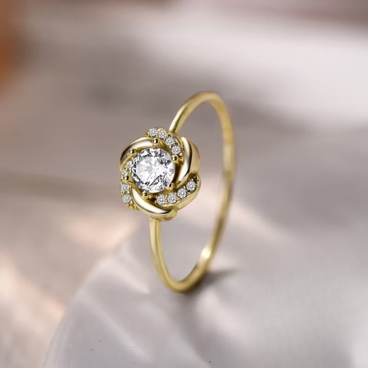 Tallie - Flower Sparkling Ring