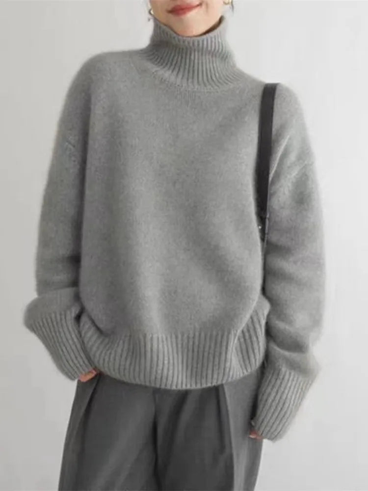 Eleanor - Classic Turtleneck Sweater