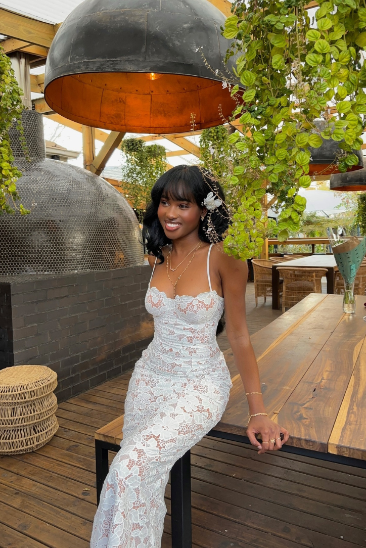 Nolana - Chic Sleeveless Dress