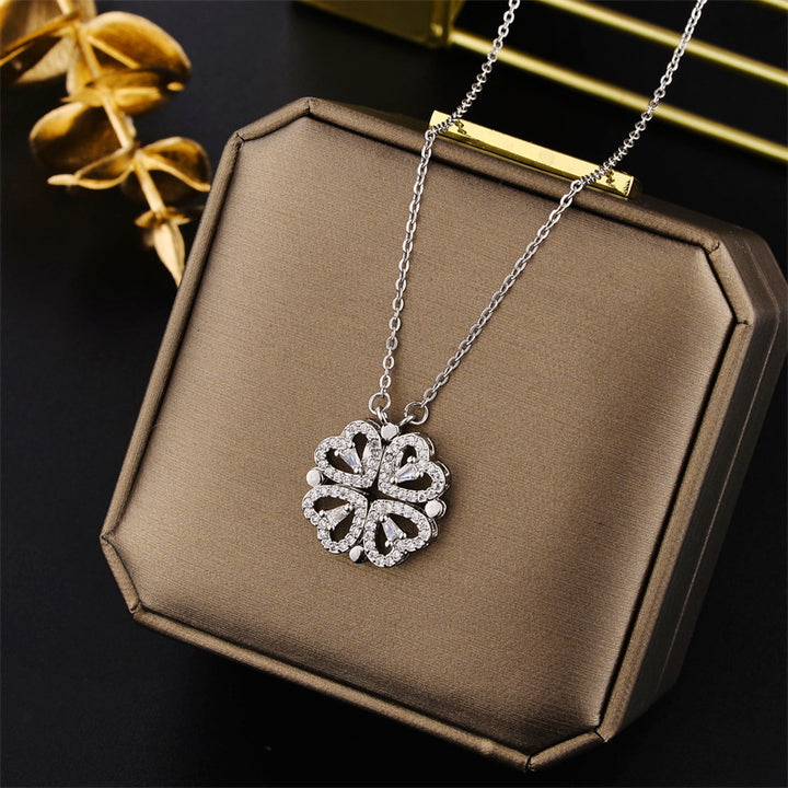 Julia - Clover Elegance Necklace