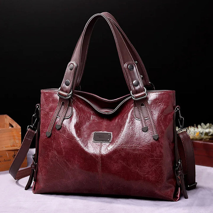 Delfine - Classic Charm Bag