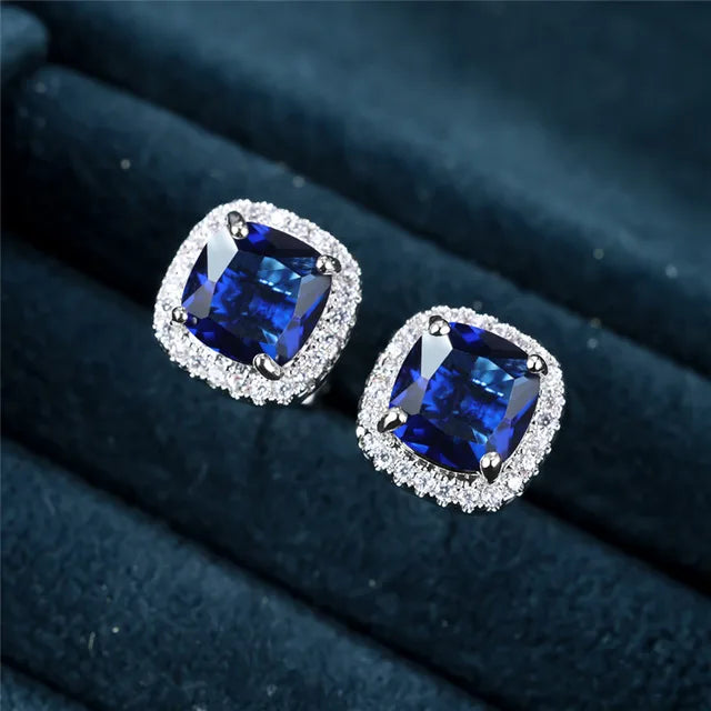 Saphir - Square Stud Earrings