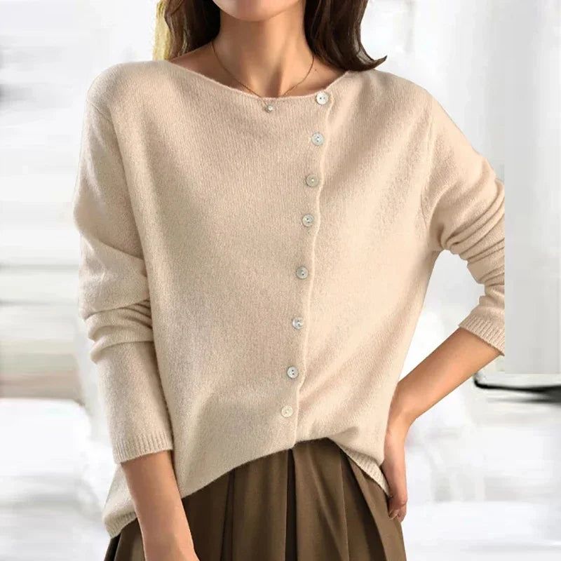 Amalia - Casual Buttoned Sweater