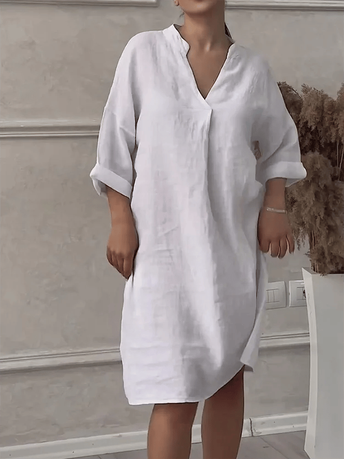 Aeris - Effortless V-Neck Dress