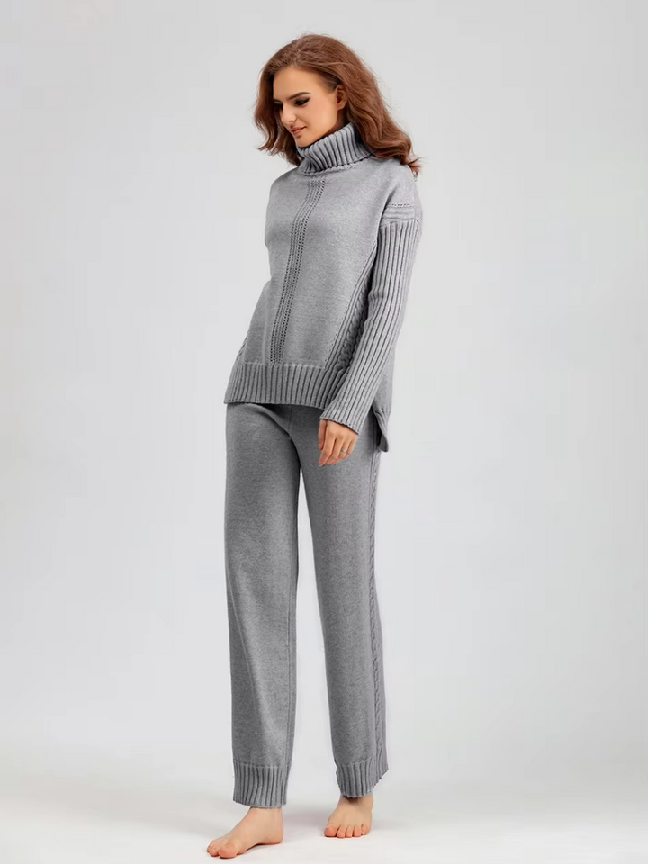 Adriana - Cozy Turtleneck Set