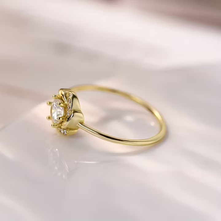 Tallie - Flower Sparkling Ring