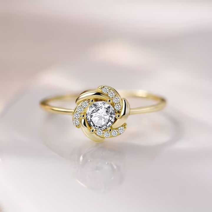 Tallie - Flower Sparkling Ring