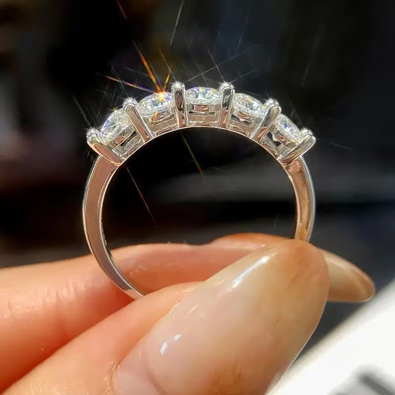 Iliana - Retro Elegant Ring