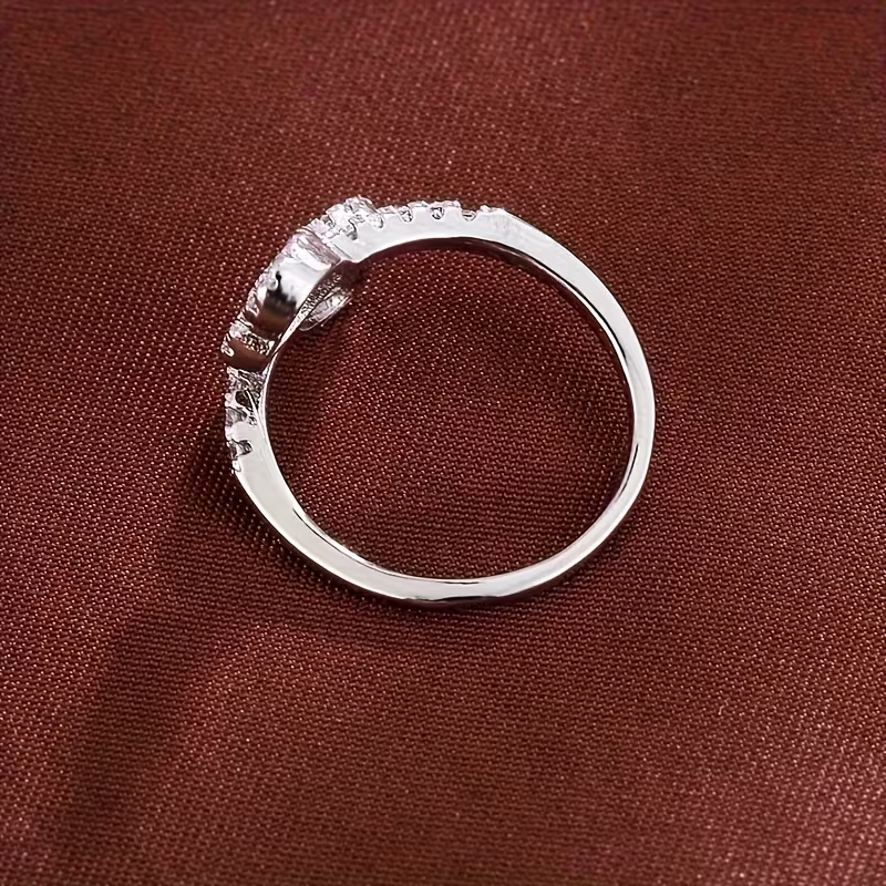 Lorelia - Adjustable Heart Shape Ring