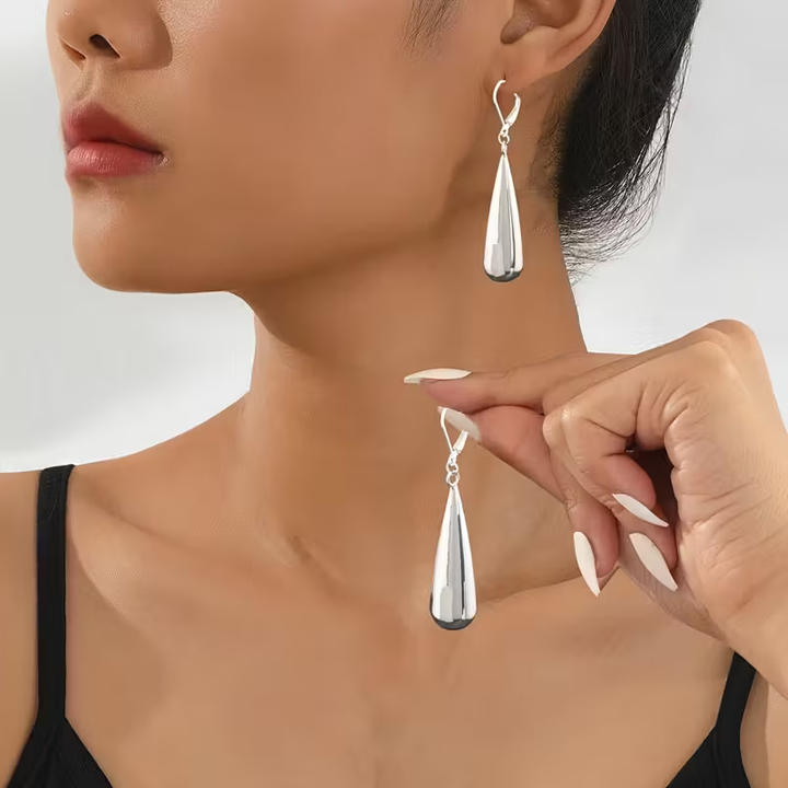 Jeanie - Teardrop Dangle Earrings
