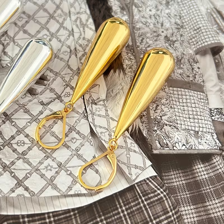 Jeanie - Teardrop Dangle Earrings