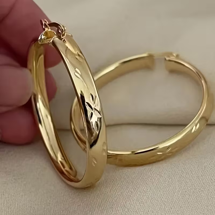 Jenny - Retro Golden Hoop Earrings