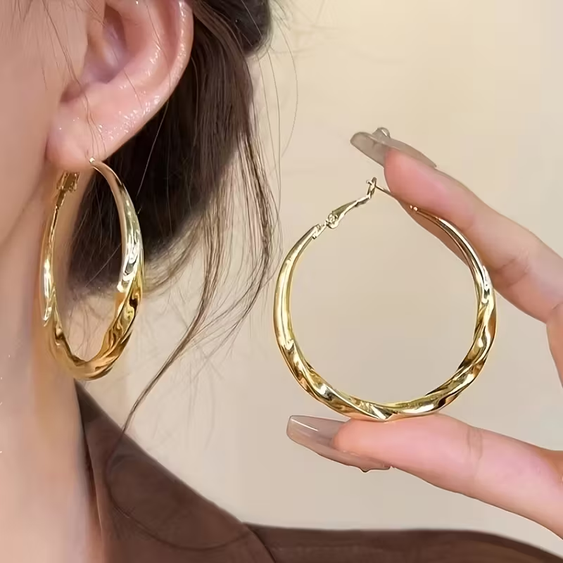 Gandra - Elegant Hoop Earrings