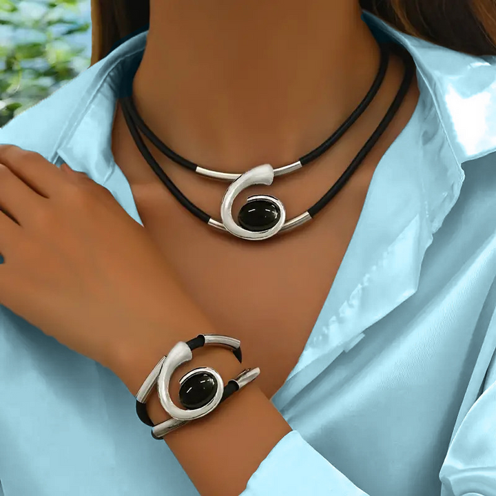 Patricia - Vintage Boho Necklace & Bracelet Set