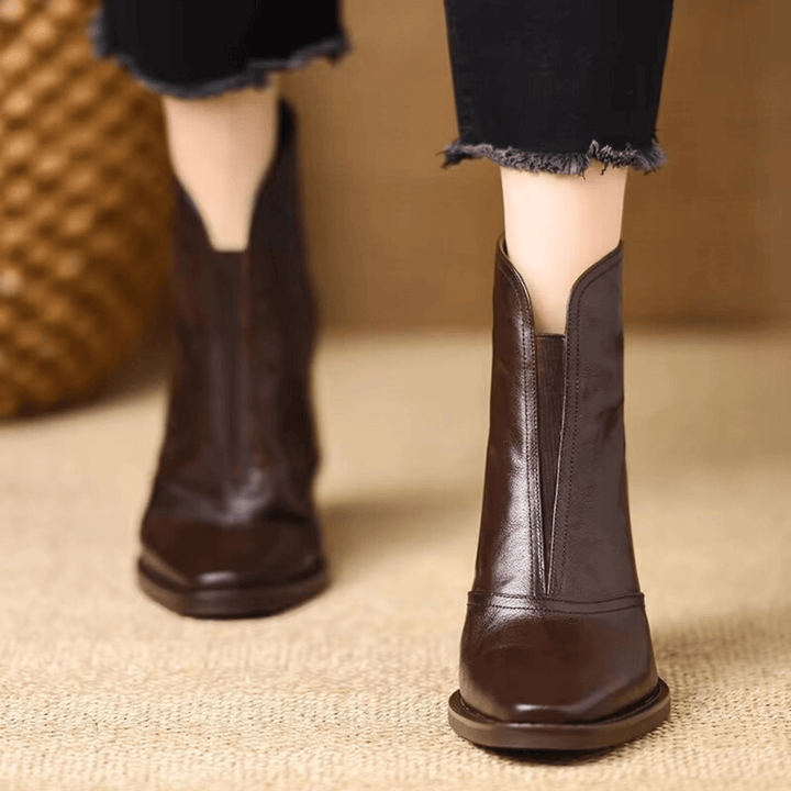 Tynah | Ergonomic Boots